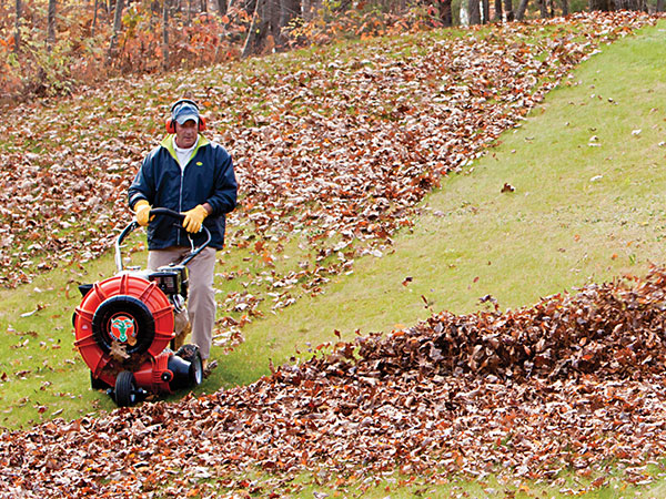 Force™ blowers from Billy Goat