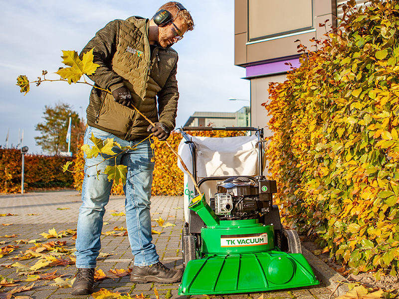 Man working with leaf & litter vacuum TKV series